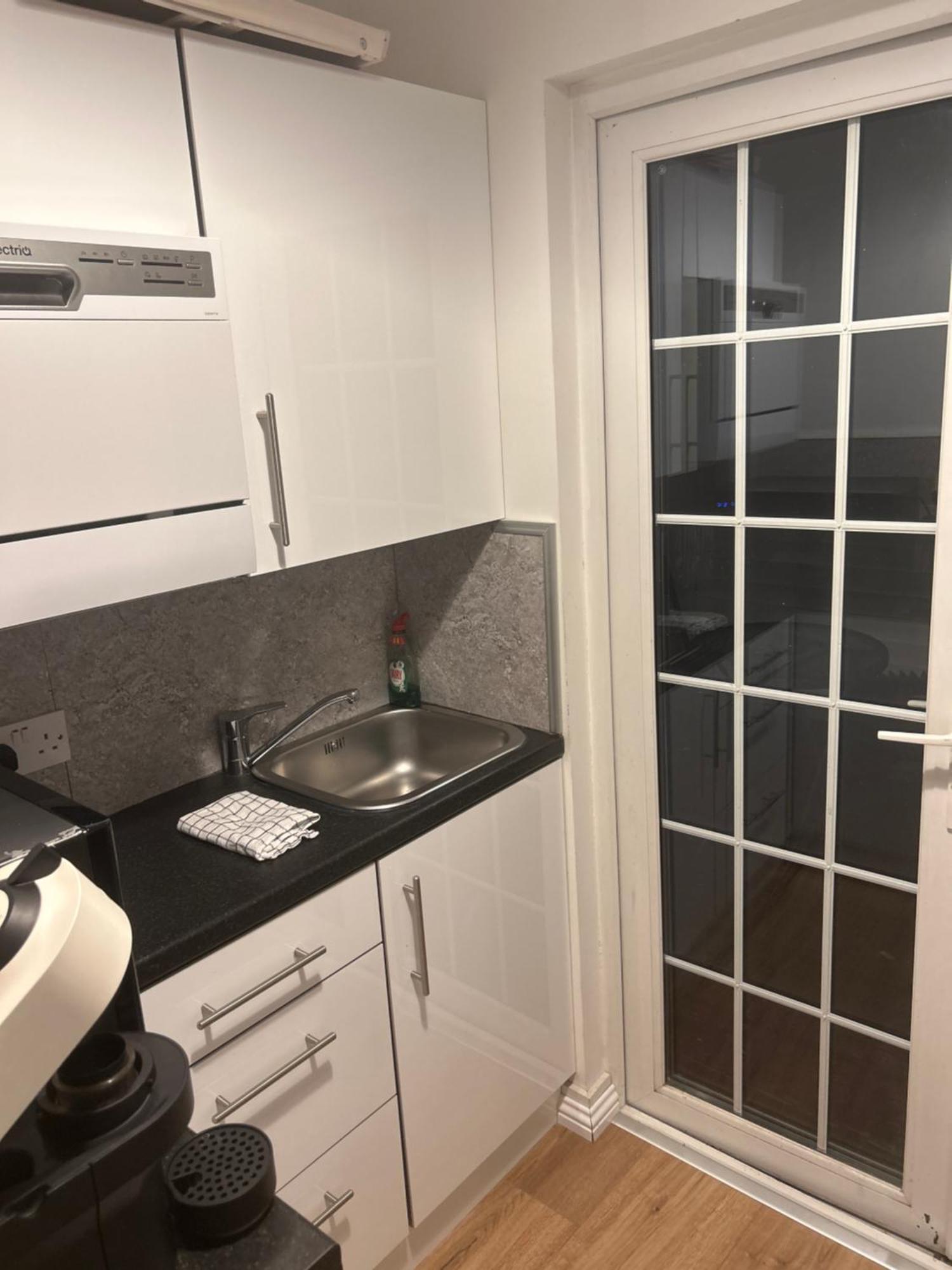 2 Minutes From Drumcondra Station — Photos 3